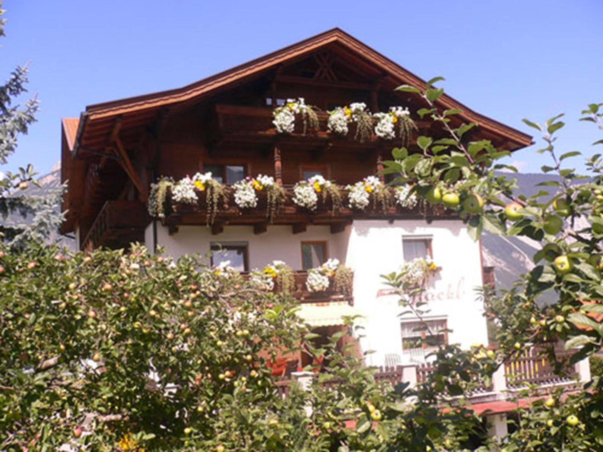 Gaestehaus Hackl Sautens Dış mekan fotoğraf